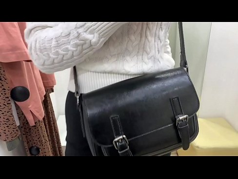 ❤️ Публічна мастурбація молодої сучки FeralBerry фалоімітатором у примірочній ️ Порно у нас uk.pinkporno.ru ❌